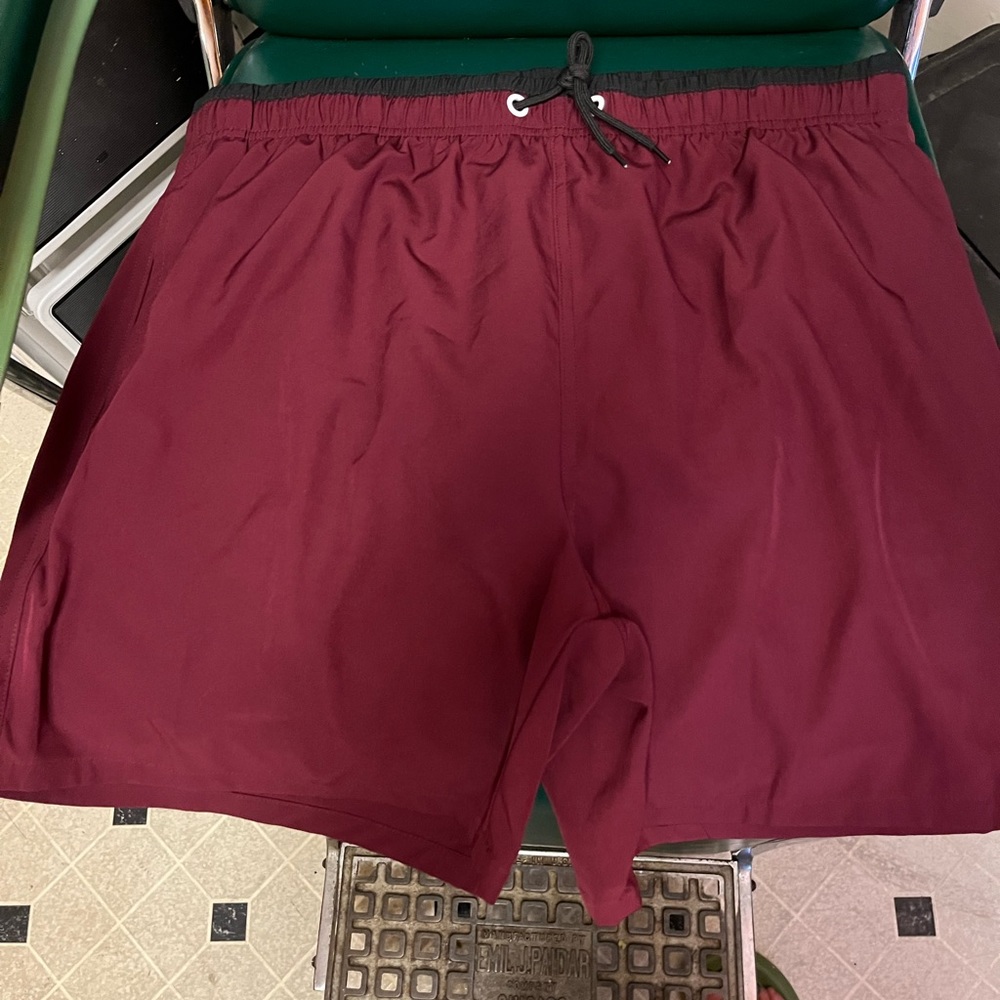 Men’s swim shorts